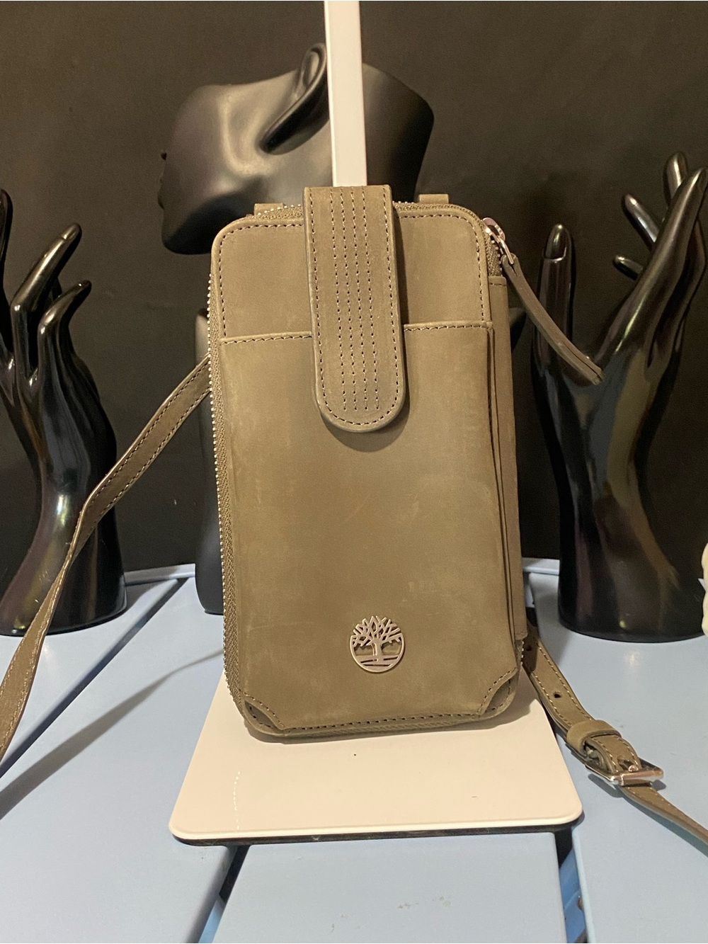 Timberland Phone Case Wallet W Neck Strap Crossbody Wallet.